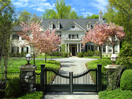 Louvered shutters for your home